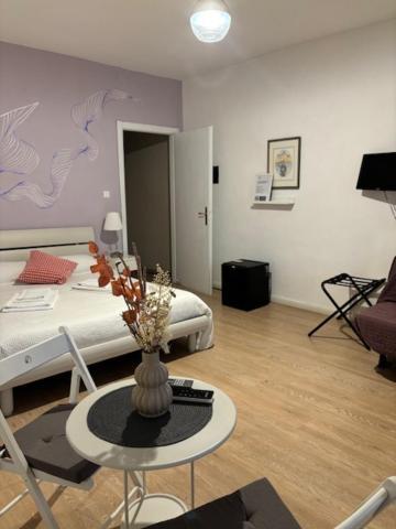 At Home Bed And Breakfast ลุคคา ภายนอก รูปภาพ