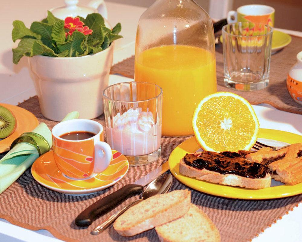At Home Bed And Breakfast ลุคคา ภายนอก รูปภาพ